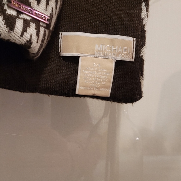 💋Stylish Michael Kors Scarf with logo print💋 - Picture 7 of 9